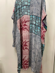 Float On Muu #53 by Kantha Bae