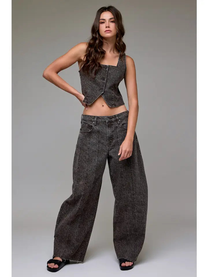 Sammie Barrel Jean in Cheetah by Hidden Jeans