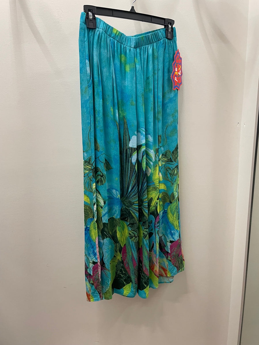 Cropped Wide Leg in "Emerald Forest" by Jams World