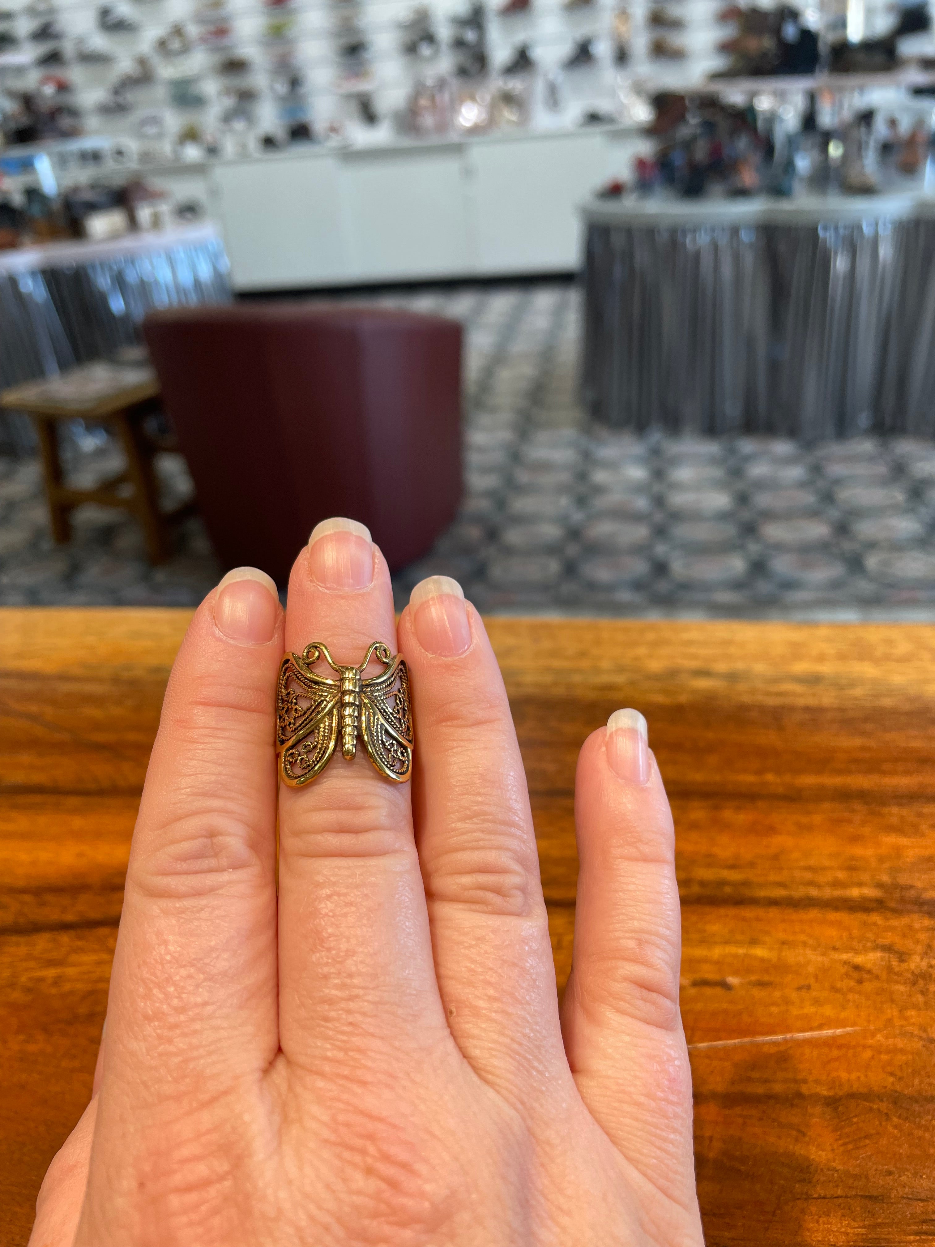 Mariposa Butterfly Ring in Bronze