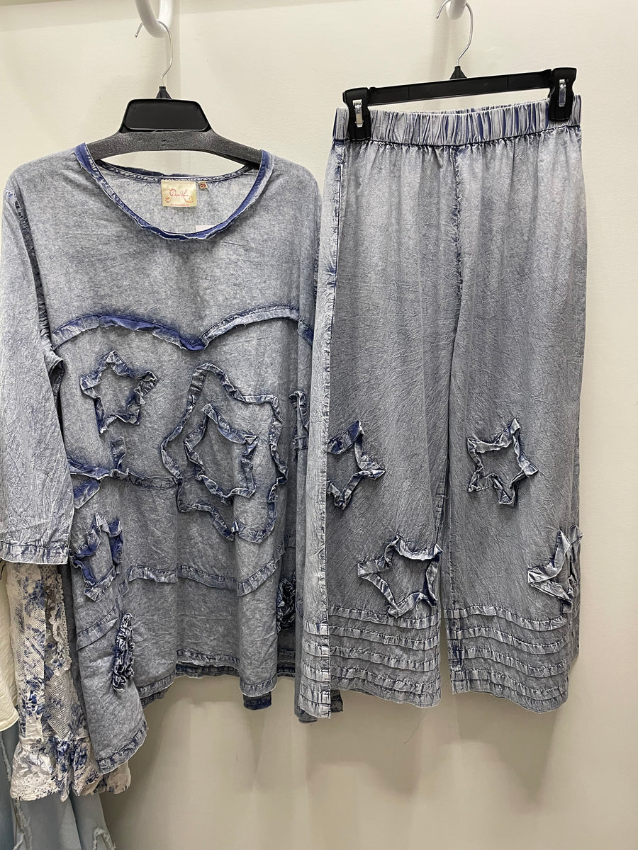 Applique Artistry Top