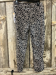 Secret Pocket Capri by LuLu B