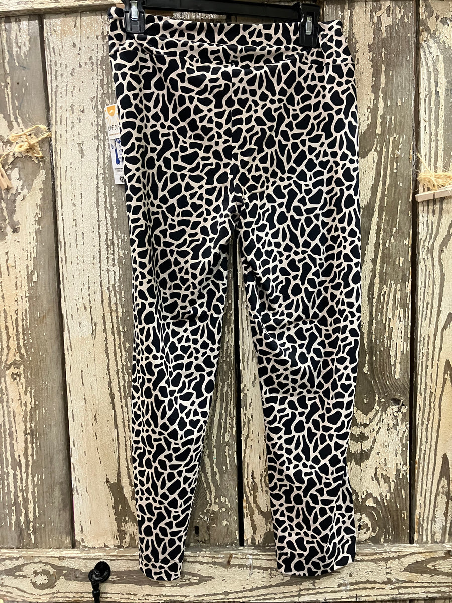 Secret Pocket Capri by LuLu B