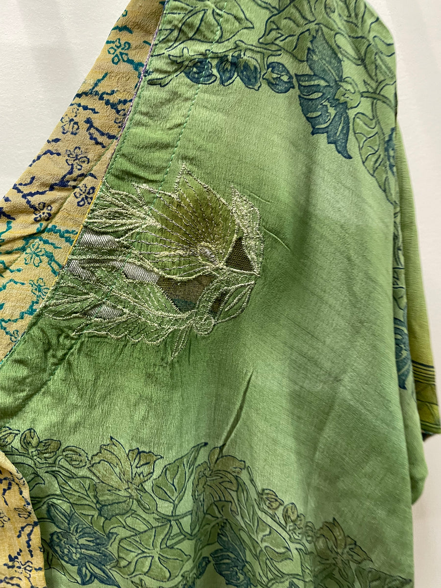 Duality Split Muu #274 by Kantha Bae