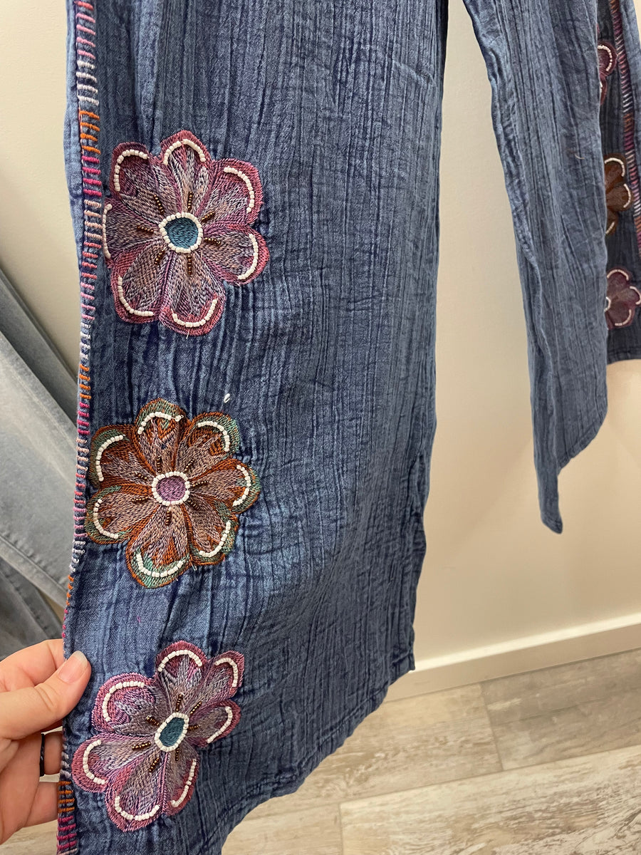 Embroidered Gauze Capri by Avanti del Amour