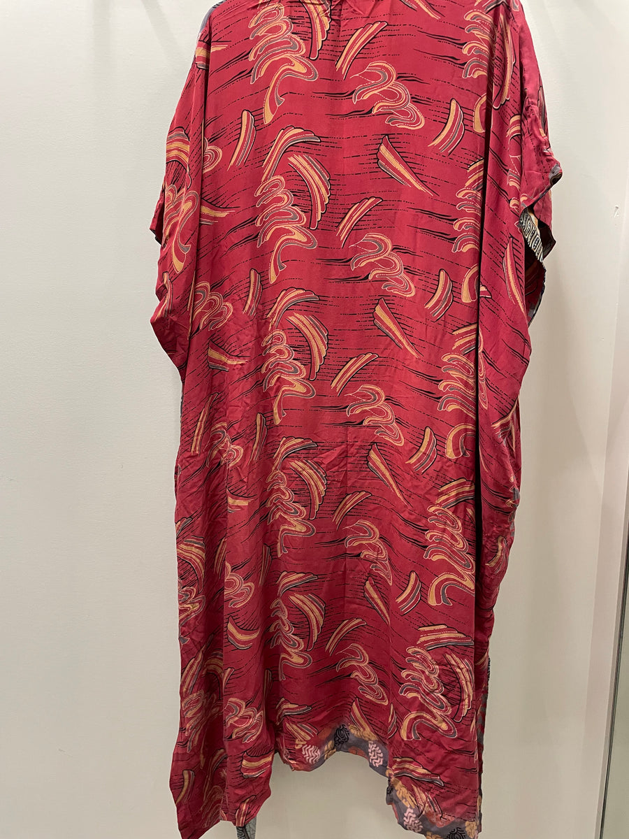 Float On Muu #111 by Kantha Bae