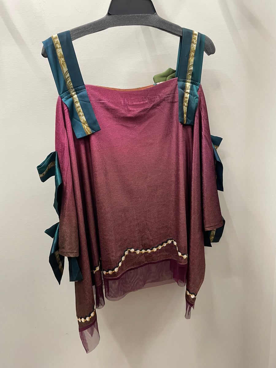 IPNG Design Poncho Blouse in Love Language
