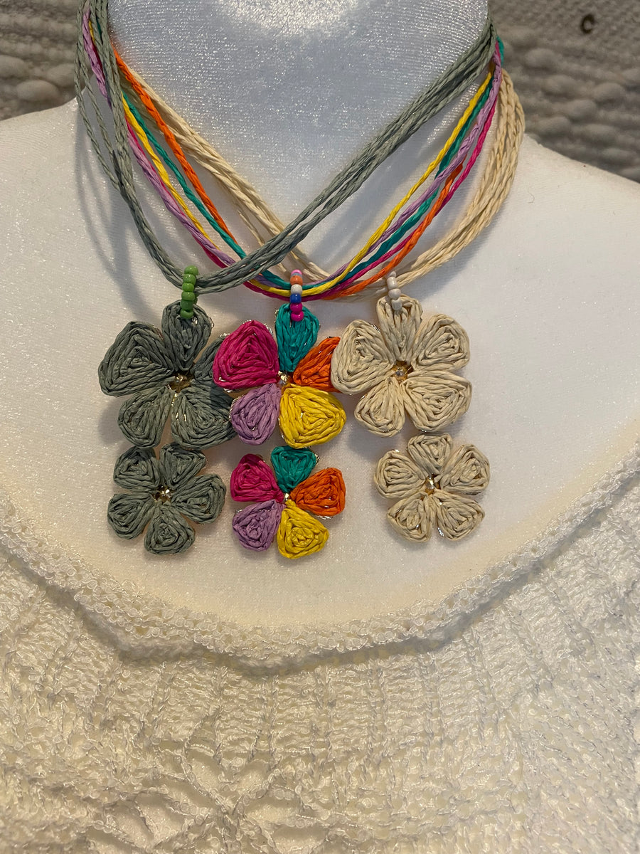 Rattan Double Flower Necklace