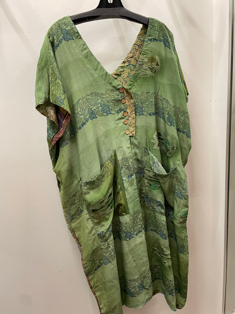 Duality Split Muu #274 by Kantha Bae