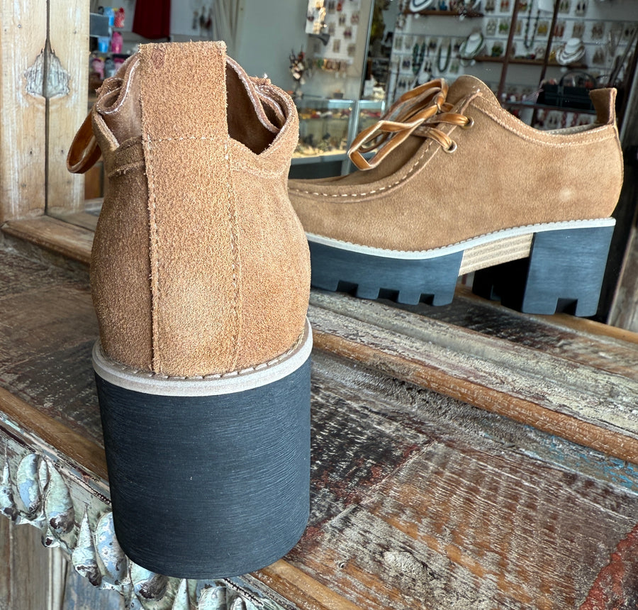 Kelsi Dagger Olga Honey Lug Loafer Robin Boutique