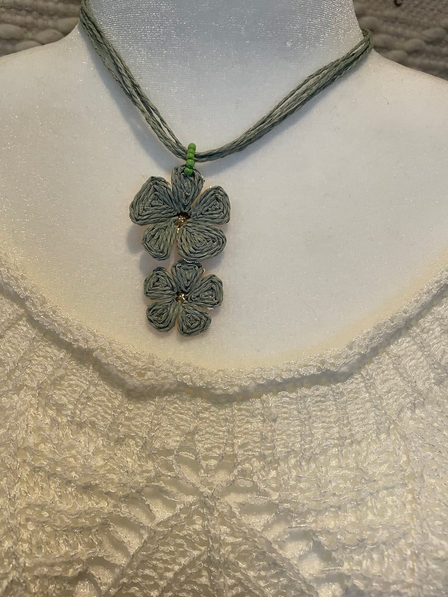 Rattan Double Flower Necklace