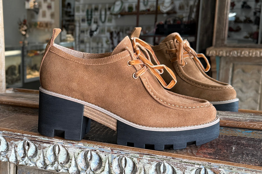 Kelsi Dagger Olga Honey Lug Loafer Robin Boutique