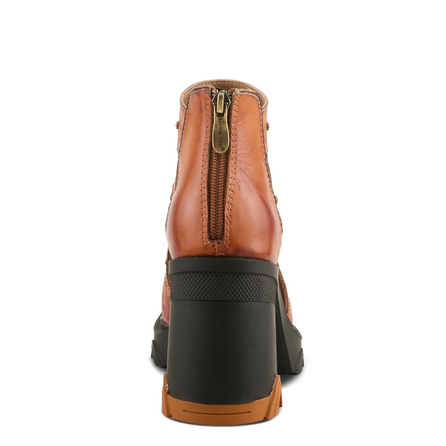 L'Artiste Capsule Shoe Boots Robin Boutique