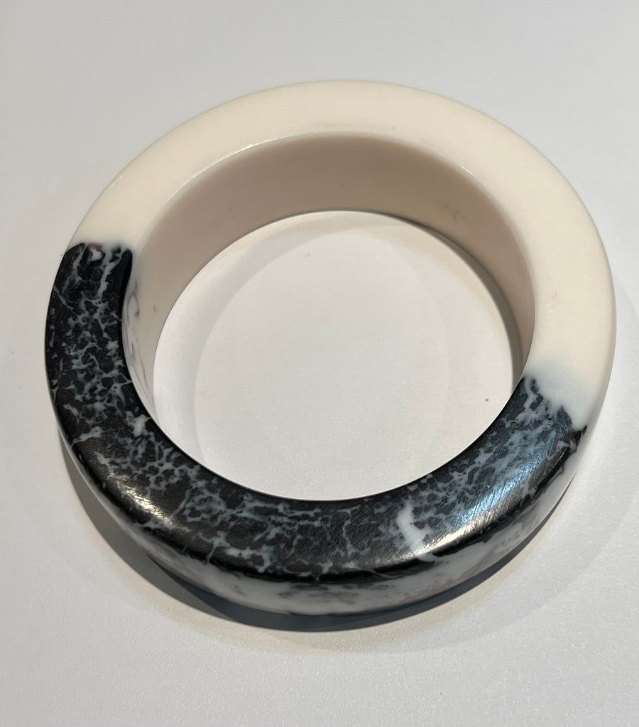 Thick Black & White Copal Bangle