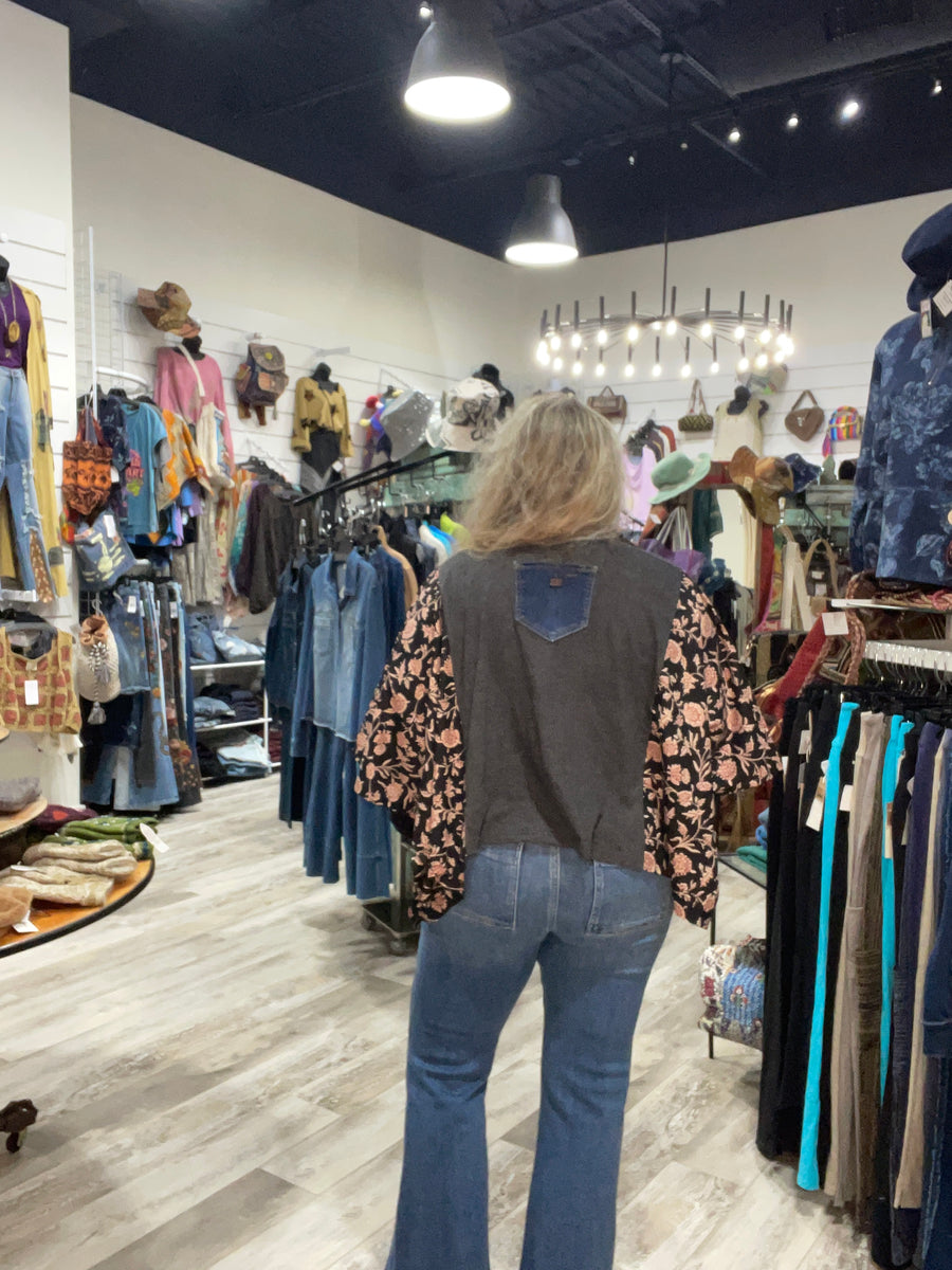 Happi Cargo Cropped Flare by Hidden Jeans