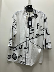 Horn Button Top by Creations