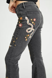 Farrah Jean in Hallucination by Driftwood