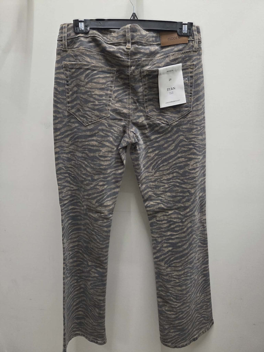 Tiger Ryan Low Rise Boot Cut Jean by Hidden Jeans