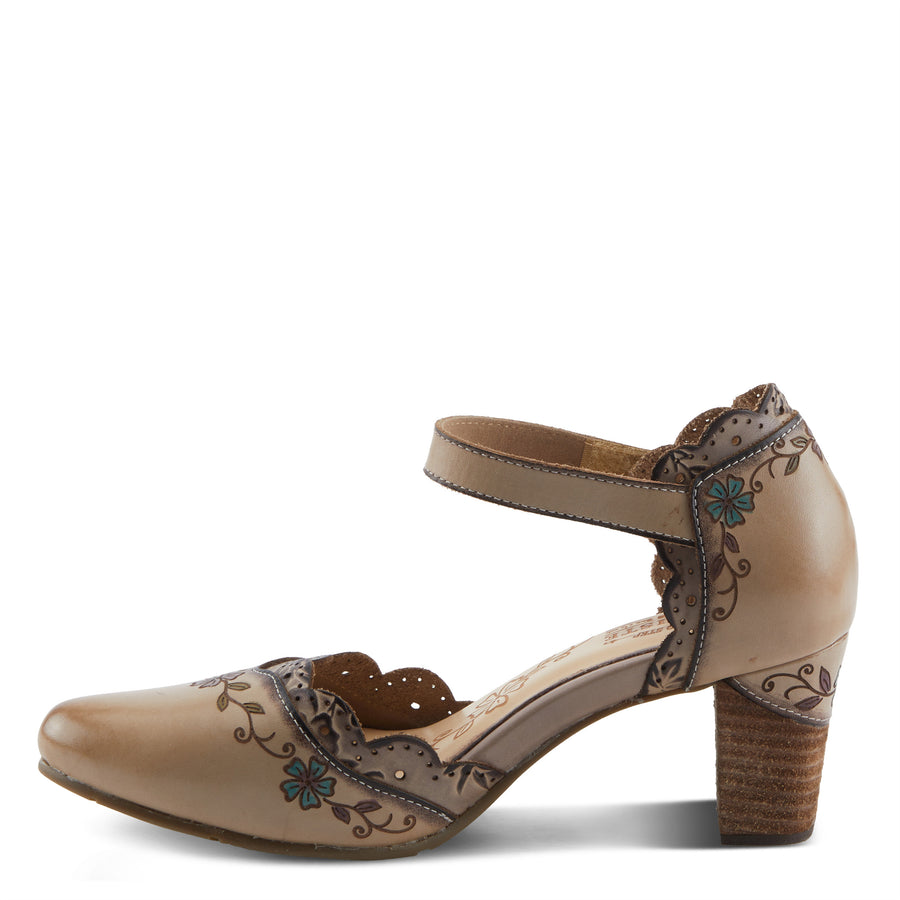 L'Artiste SayYes Closed Toe Leather Shoe Robin Boutique