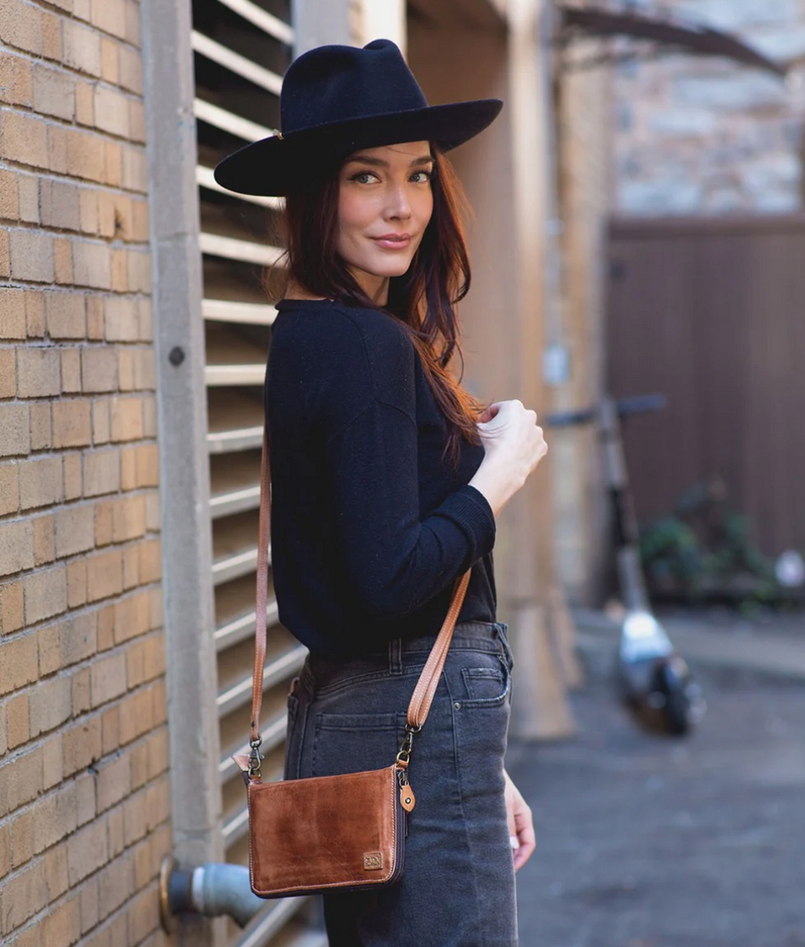 Bedstu Leather Templeton Handbag Robin Boutique