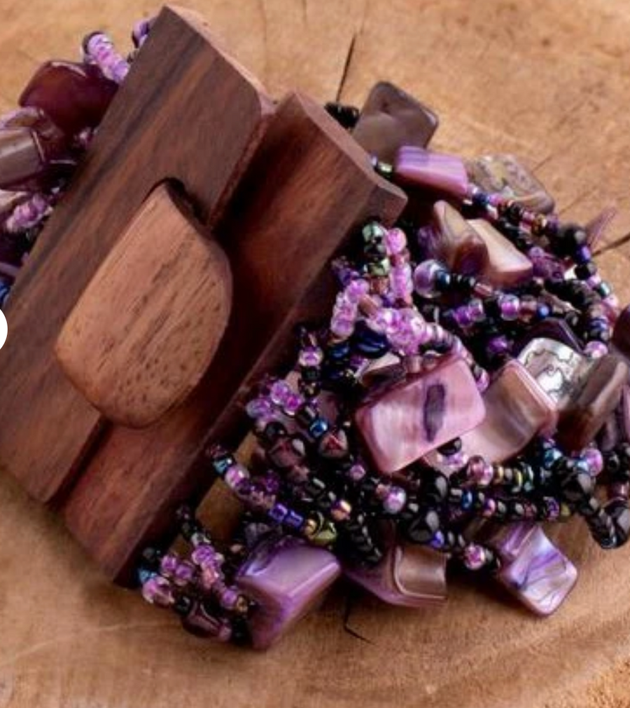 Shelly Big Buck Bracelet