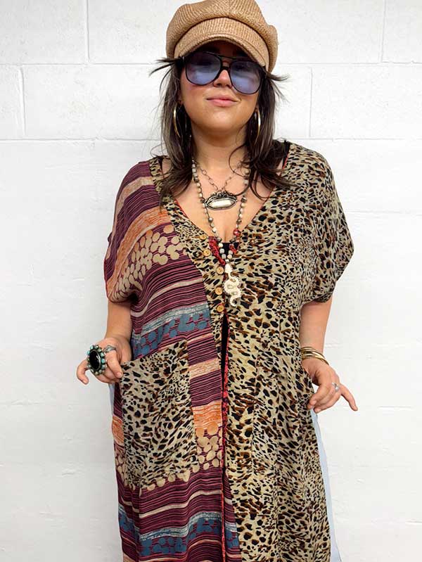 Duality Split Muu #274 by Kantha Bae