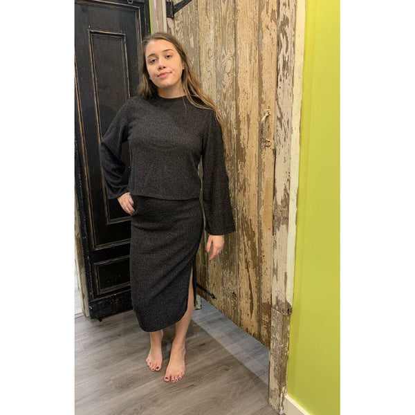 Long sleeve rib knit sweater – Robin Boutique