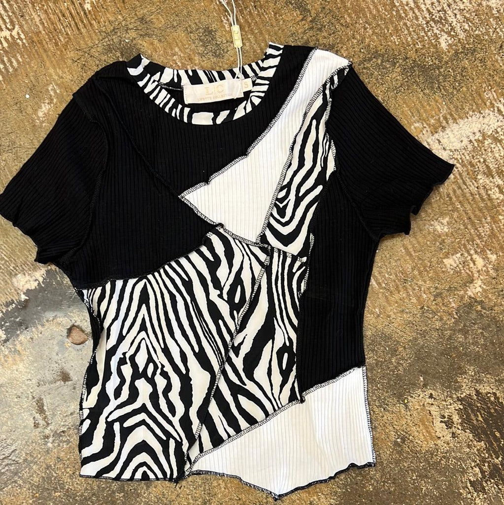 Lizette Blouse LC A3532 Zebra and Serpentine - Robin Boutique-Boutique 